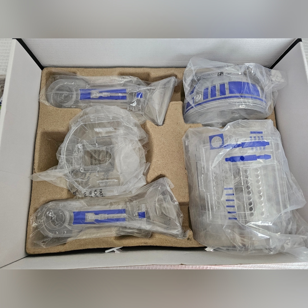 Star Wars Droid Inventor Kit- R2-D2 - Picture 7 of 11